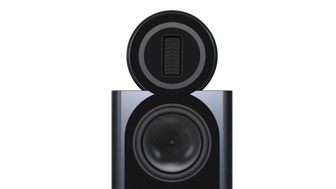 Kompakte Lautsprecher in schwarz zur Montage an Wand und Decke mit 10 Watt RMS 