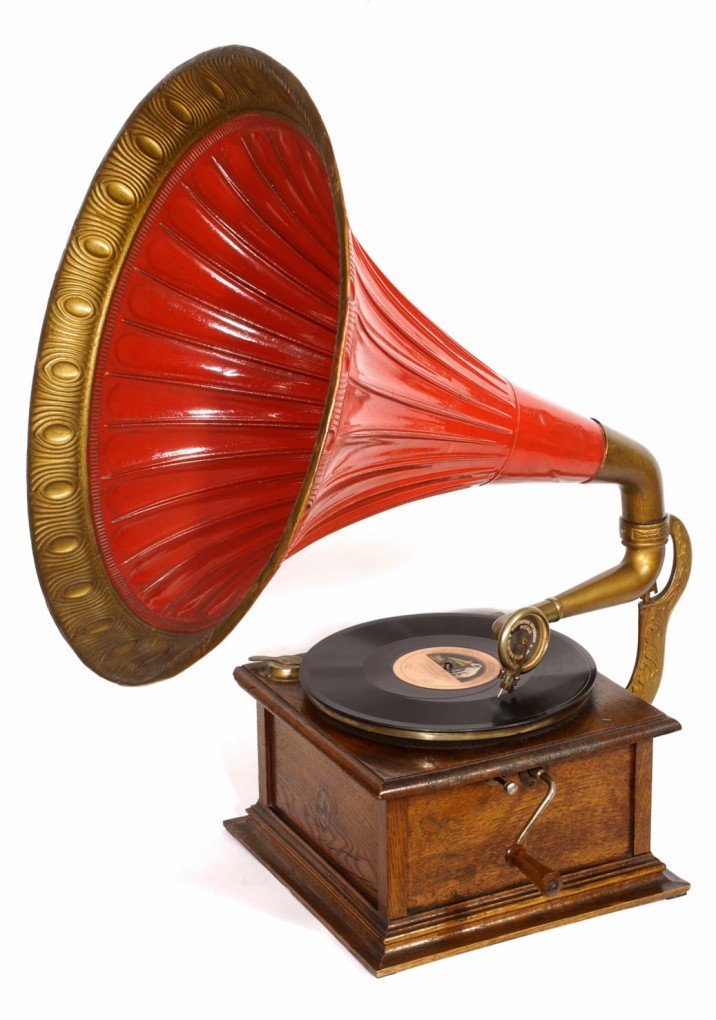 Museum-Gramofon-Rot-groß-2
